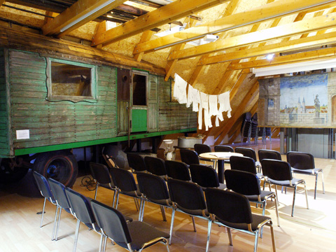 Muzeum rodkowoniemieckiego wdrownego teatru marionetek-<br />theaters (Rys.: Veit Rsler)